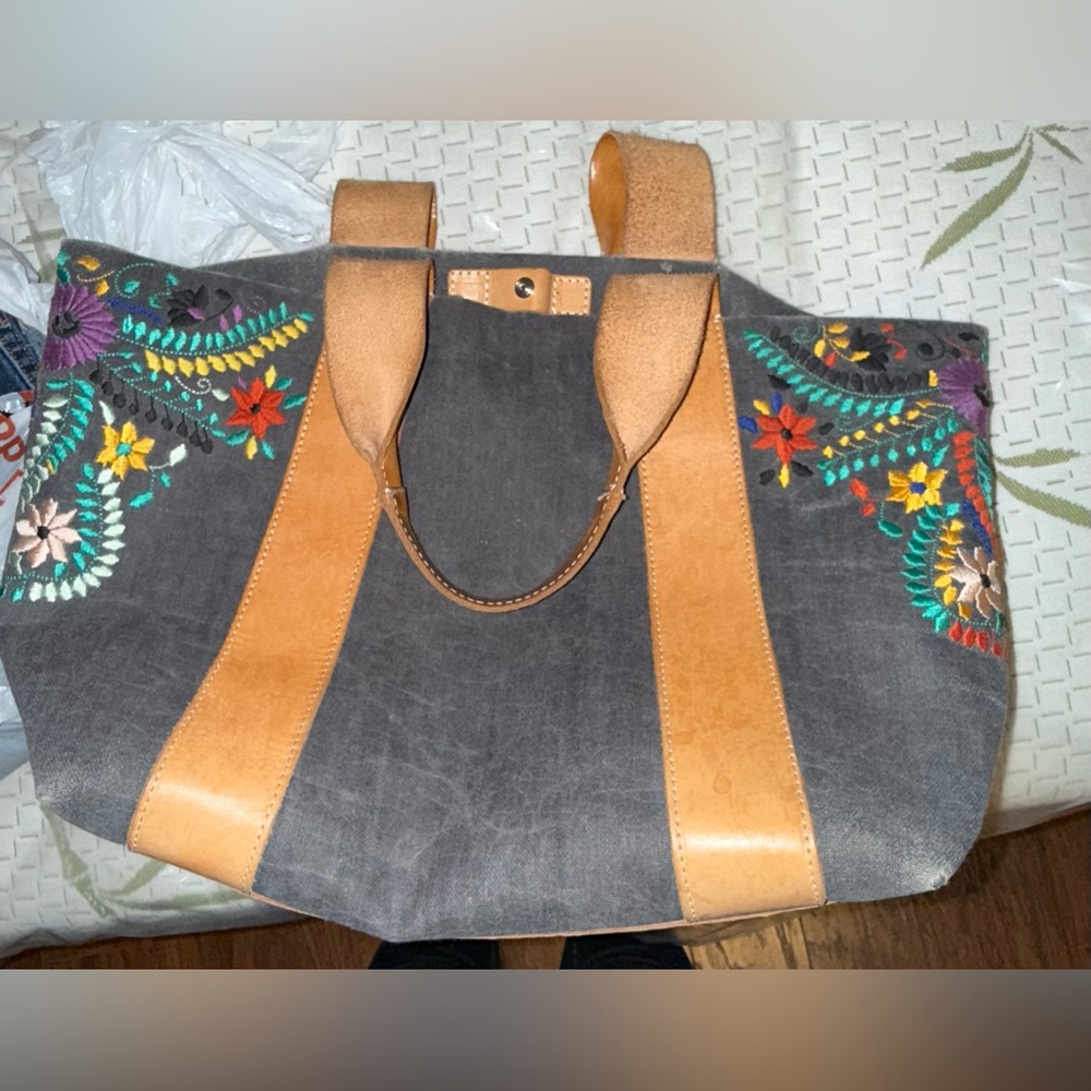 Alexis Carryall by Consuela - USED